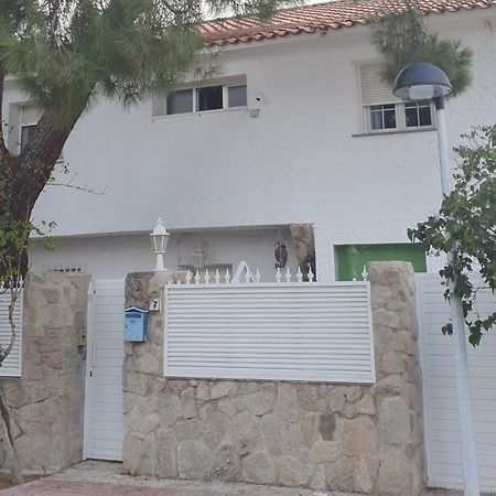 莫斯托雷斯 Casa Pinares酒店 外观 照片